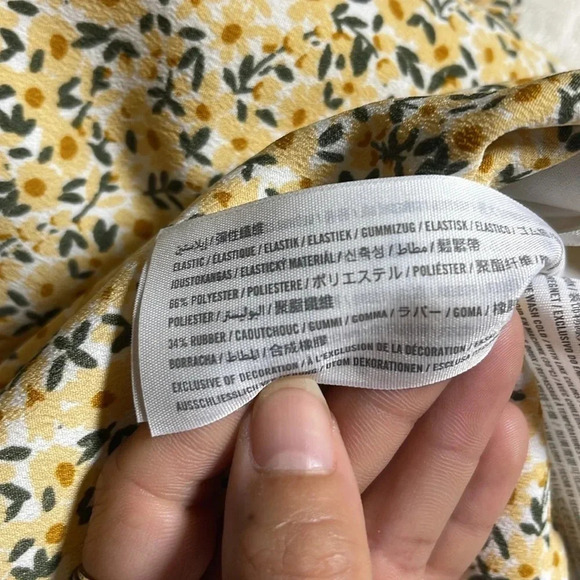 Abercrombie & Fitch Yellow Daisy Puff Sleeve Sweetheart Top Women's Size Small - Picture 7 of 7